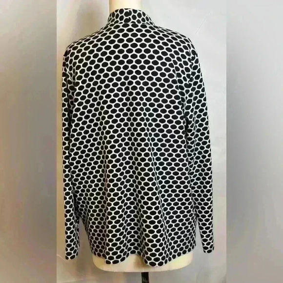 Kim Rogers Black & White Abstract Design Cardigan  (Size XL) - Picture 8 of 8